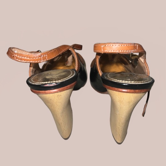 COACH Frankie Wood Block Heels w/ Snakeskin - Picture 4 of 6